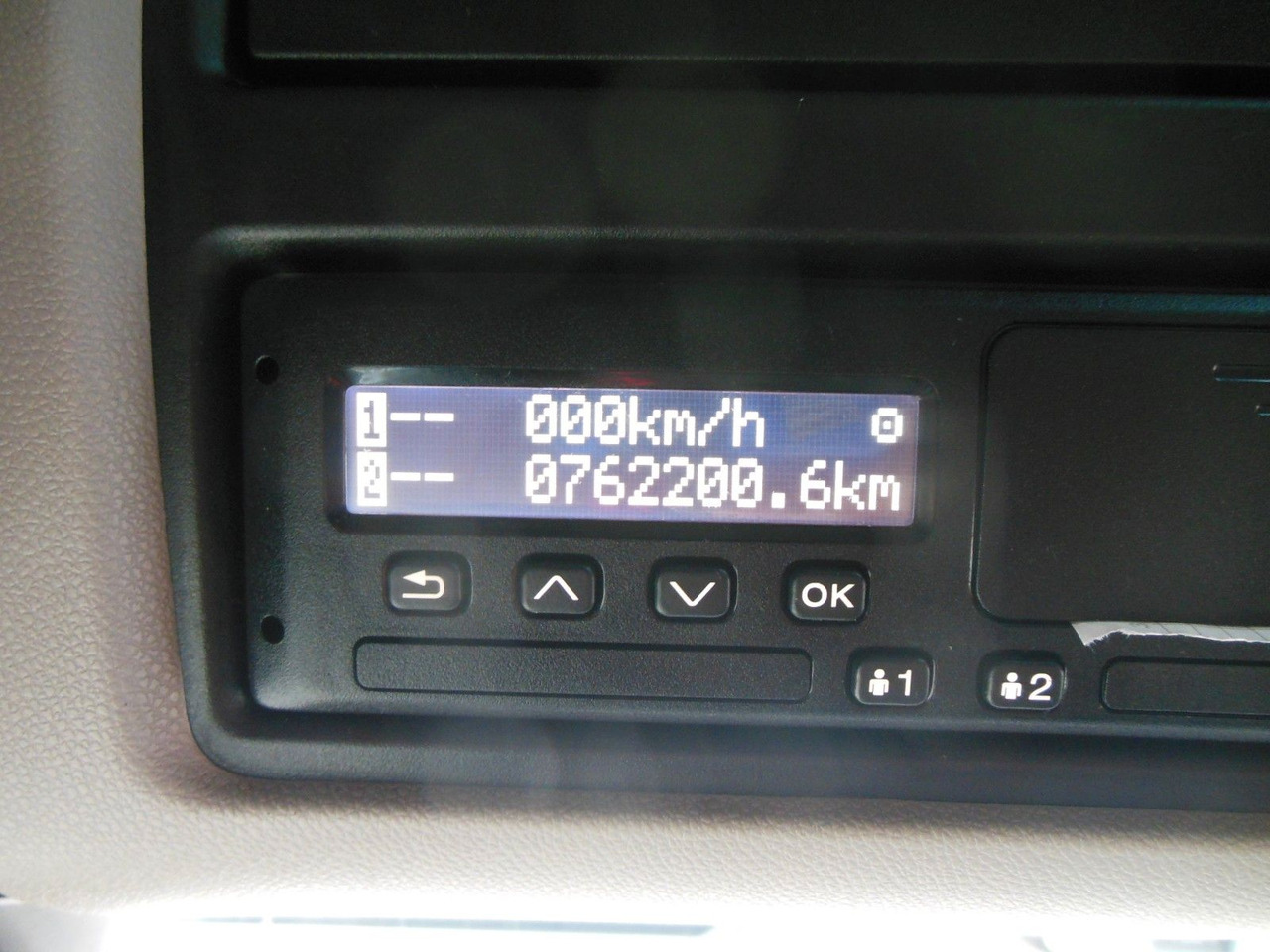 Tegljač Scania R 410, STANDART, RETARDER, STANDKLIMA, TOP!!!: slika Tegljač Scania R 410, STANDART, RETARDER, STANDKLIMA, TOP!!!