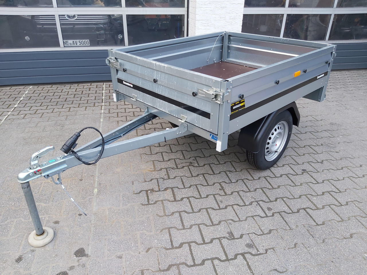 Brenderup 3150 SUB 750 144x116x33cm (XXS) 750kg Online Aktion - Auto prikolica: slika Brenderup 3150 SUB 750 144x116x33cm (XXS) 750kg Online Aktion - Auto prikolica Brenderup 3150 SUB 750 144x116x33cm (XXS) 750kg Online Aktion - Auto prikolica: slika Brenderup 3150 SUB 750 144x116x33cm (XXS) 750kg Online Aktion - Auto prikolica