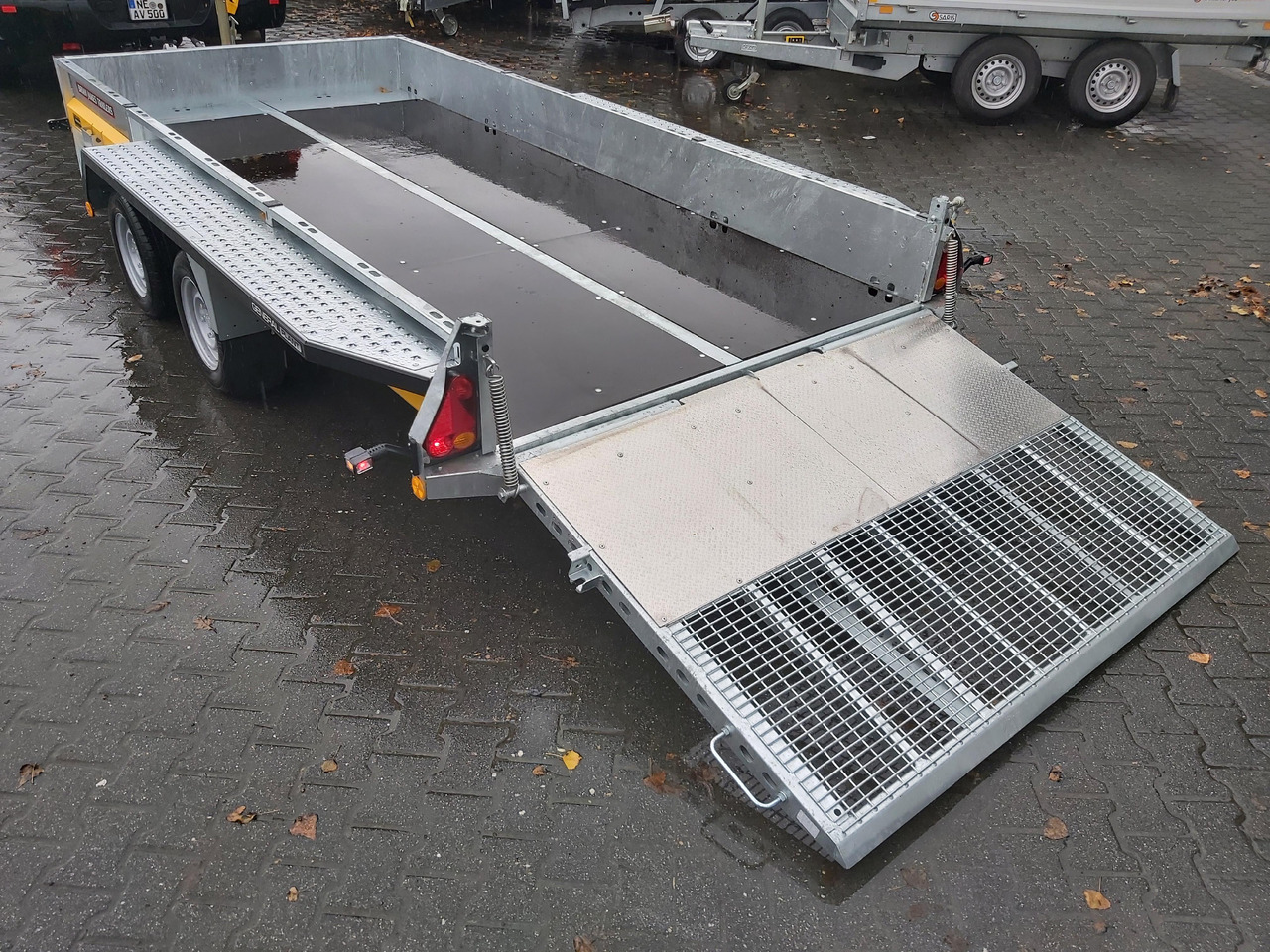 Brian James General Plant 400x185x25cm Halbgitter Auffahrklappe 150cm Reserverad (XL) 3500kg Abverk. - Prikolica za radne strojeve: slika Brian James General Plant 400x185x25cm Halbgitter Auffahrklappe 150cm Reserverad (XL) 3500kg Abverk. - Prikolica za radne strojeve Brian James General Plant 400x185x25cm Halbgitter Auffahrklappe 150cm Reserverad (XL) 3500kg Abverk. - Prikolica za radne strojeve: slika Brian James General Plant 400x185x25cm Halbgitter Auffahrklappe 150cm Reserverad (XL) 3500kg Abverk. - Prikolica za radne strojeve