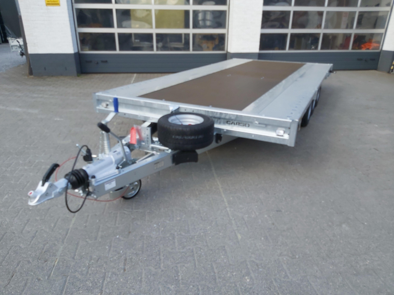 Brian James Trailer CarGO Connect 450x210cm Tridem 10" 3500kg Modell 22 - Prikolica plato/ Otvoreni sanduk: slika Brian James Trailer CarGO Connect 450x210cm Tridem 10" 3500kg Modell 22 - Prikolica plato/ Otvoreni sanduk Brian James Trailer CarGO Connect 450x210cm Tridem 10" 3500kg Modell 22 - Prikolica plato/ Otvoreni sanduk: slika Brian James Trailer CarGO Connect 450x210cm Tridem 10" 3500kg Modell 22 - Prikolica plato/ Otvoreni sanduk