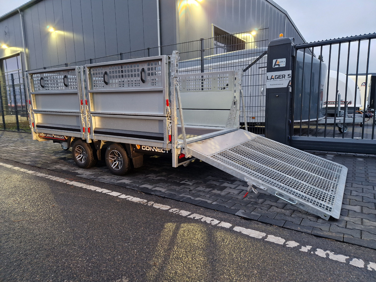 Brian James Trailer Connect 310x188cm black Premium Greenkeeper Alufelgen Tandem 10" 3000kg - Prikolica plato/ Otvoreni sanduk: slika Brian James Trailer Connect 310x188cm black Premium Greenkeeper Alufelgen Tandem 10" 3000kg - Prikolica plato/ Otvoreni sanduk Brian James Trailer Connect 310x188cm black Premium Greenkeeper Alufelgen Tandem 10" 3000kg - Prikolica plato/ Otvoreni sanduk: slika Brian James Trailer Connect 310x188cm black Premium Greenkeeper Alufelgen Tandem 10" 3000kg - Prikolica plato/ Otvoreni sanduk