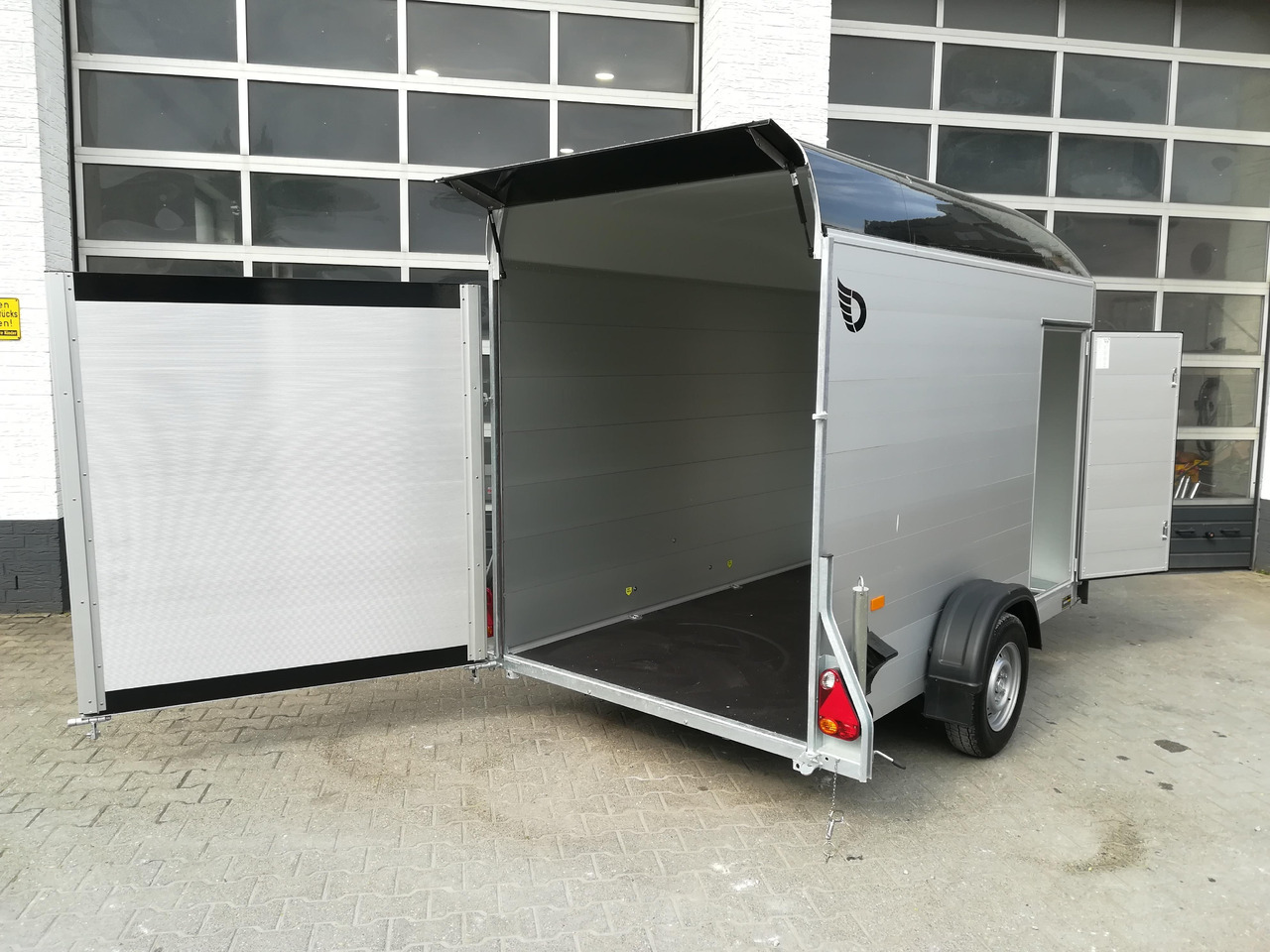 Auto prikolica Cargo Roadster 300 300x150x184cm Alu Poly black Seitentür Pullman 100km/H 1300kg: slika Auto prikolica Cargo Roadster 300 300x150x184cm Alu Poly black Seitentür Pullman 100km/H 1300kg