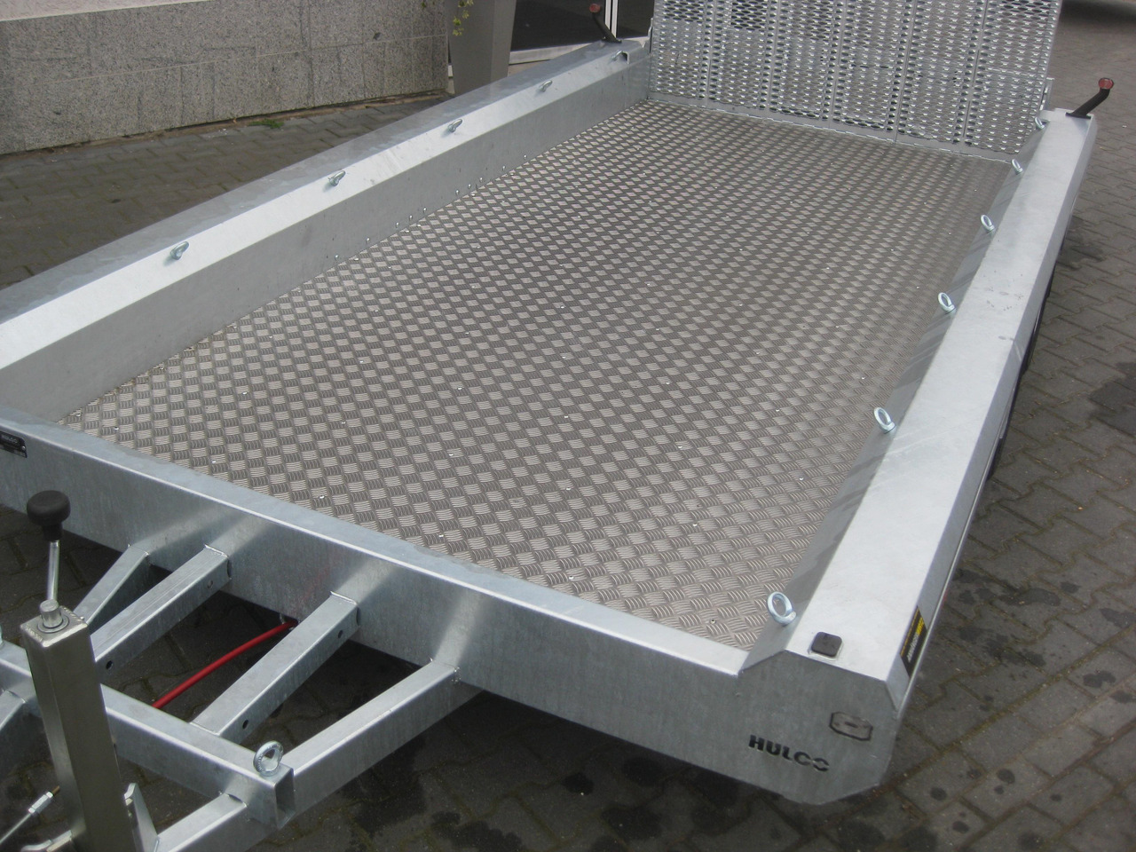 HULCO TERRAX Aluboden 394x180x27cm Heckrampe 150cm (XL) 3500kg - Prikolica za radne strojeve: slika HULCO TERRAX Aluboden 394x180x27cm Heckrampe 150cm (XL) 3500kg - Prikolica za radne strojeve HULCO TERRAX Aluboden 394x180x27cm Heckrampe 150cm (XL) 3500kg - Prikolica za radne strojeve: slika HULCO TERRAX Aluboden 394x180x27cm Heckrampe 150cm (XL) 3500kg - Prikolica za radne strojeve