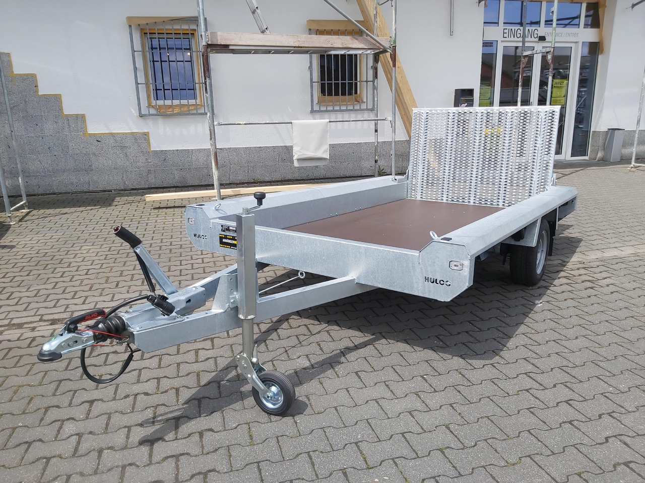 HULCO TERRAX Basic 294x150x27cm Heckrampe 100cm (M) 12" 1800kg - Prikolica za radne strojeve: slika HULCO TERRAX Basic 294x150x27cm Heckrampe 100cm (M) 12" 1800kg - Prikolica za radne strojeve HULCO TERRAX Basic 294x150x27cm Heckrampe 100cm (M) 12" 1800kg - Prikolica za radne strojeve: slika HULCO TERRAX Basic 294x150x27cm Heckrampe 100cm (M) 12" 1800kg - Prikolica za radne strojeve