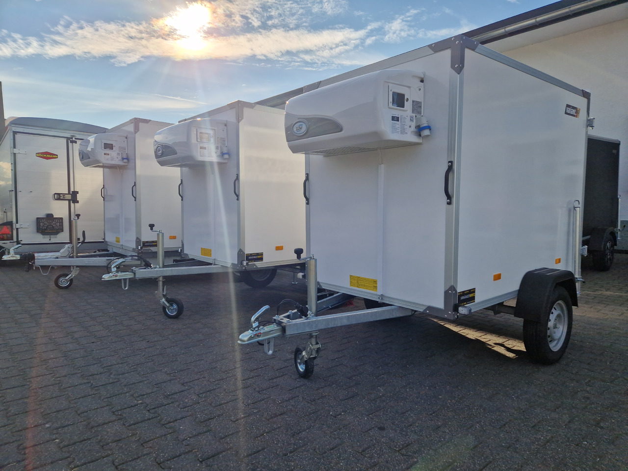 Kühlanhänger 752 DK2 Classic 199x124x150cm XPS Govi Kühlung 750kg ungebremst - Prikolica hladnjača: slika Kühlanhänger 752 DK2 Classic 199x124x150cm XPS Govi Kühlung 750kg ungebremst - Prikolica hladnjača Kühlanhänger 752 DK2 Classic 199x124x150cm XPS Govi Kühlung 750kg ungebremst - Prikolica hladnjača: slika Kühlanhänger 752 DK2 Classic 199x124x150cm XPS Govi Kühlung 750kg ungebremst - Prikolica hladnjača