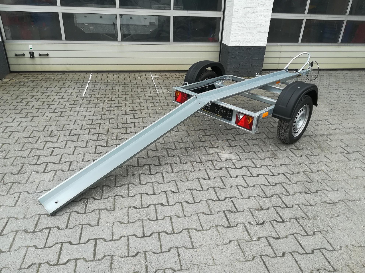 Motorradanhänger Moto 1 750 200x107cm 1ner Motorrad Januar Online Angebot - Prikolica za motocikl: slika Motorradanhänger Moto 1 750 200x107cm 1ner Motorrad Januar Online Angebot - Prikolica za motocikl Motorradanhänger Moto 1 750 200x107cm 1ner Motorrad Januar Online Angebot - Prikolica za motocikl: slika Motorradanhänger Moto 1 750 200x107cm 1ner Motorrad Januar Online Angebot - Prikolica za motocikl