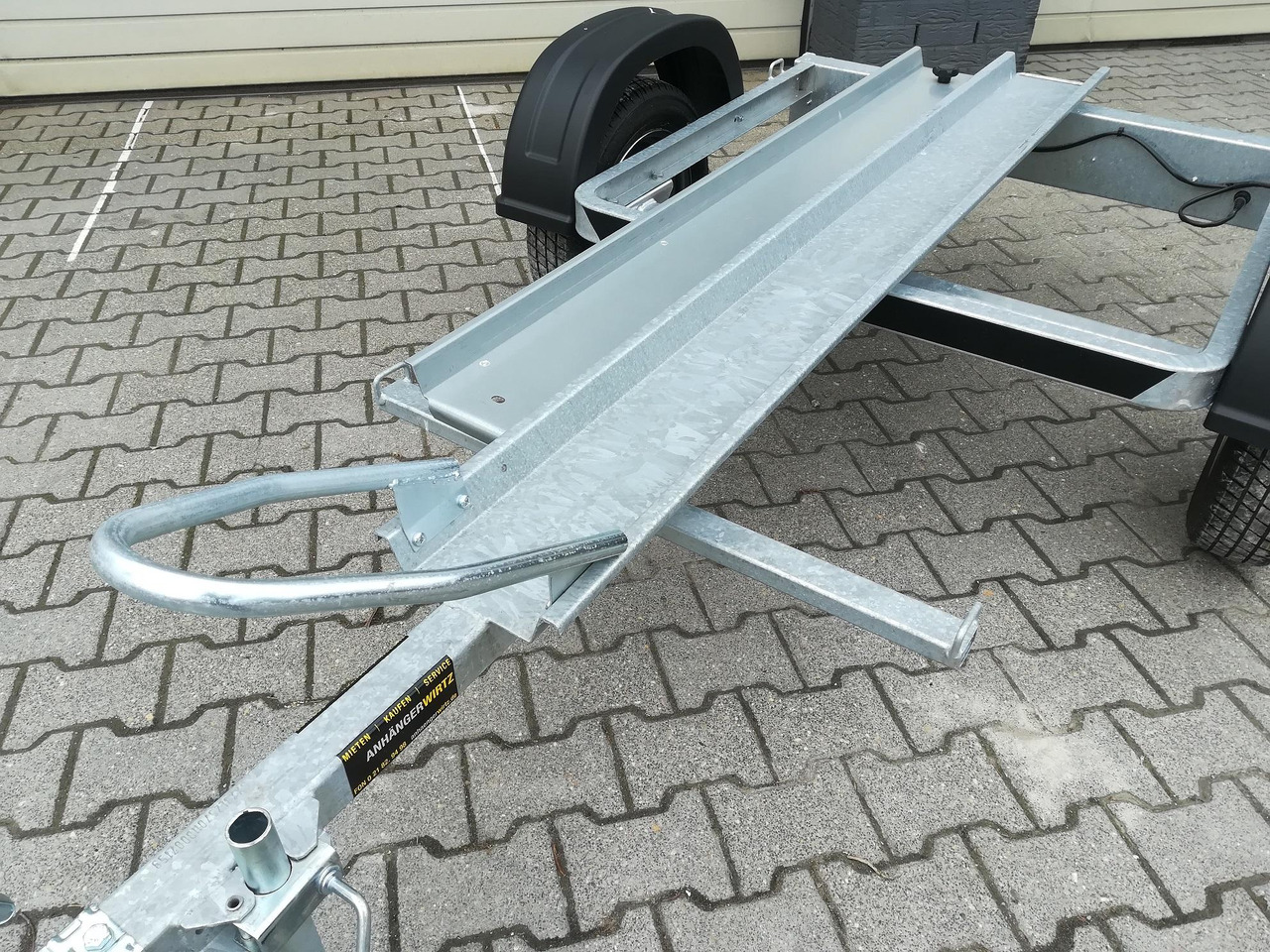 Motorradanhänger Moto 1 750 200x107cm 1ner Motorrad Januar Online Angebot - Prikolica za motocikl: slika Motorradanhänger Moto 1 750 200x107cm 1ner Motorrad Januar Online Angebot - Prikolica za motocikl Motorradanhänger Moto 1 750 200x107cm 1ner Motorrad Januar Online Angebot - Prikolica za motocikl: slika Motorradanhänger Moto 1 750 200x107cm 1ner Motorrad Januar Online Angebot - Prikolica za motocikl