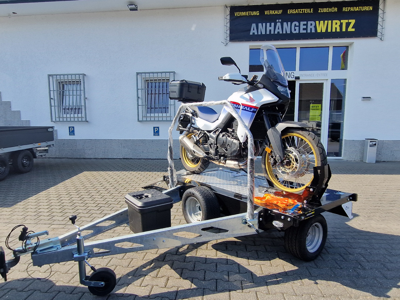 Motorradanhänger Motocamp 1 750 quer 200x107cm Motorrad Roller Fahrrad black 750kg - Prikolica za motocikl: slika Motorradanhänger Motocamp 1 750 quer 200x107cm Motorrad Roller Fahrrad black 750kg - Prikolica za motocikl Motorradanhänger Motocamp 1 750 quer 200x107cm Motorrad Roller Fahrrad black 750kg - Prikolica za motocikl: slika Motorradanhänger Motocamp 1 750 quer 200x107cm Motorrad Roller Fahrrad black 750kg - Prikolica za motocikl