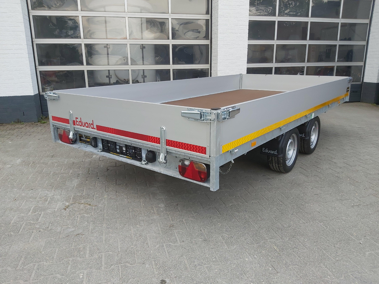 Multi Transporter 406x200x30cm Rampen Winde 13" niedrig Fahrwerk (XL) 3500kg Online Aktion - Prikolica za radne strojeve: slika Multi Transporter 406x200x30cm Rampen Winde 13" niedrig Fahrwerk (XL) 3500kg Online Aktion - Prikolica za radne strojeve Multi Transporter 406x200x30cm Rampen Winde 13" niedrig Fahrwerk (XL) 3500kg Online Aktion - Prikolica za radne strojeve: slika Multi Transporter 406x200x30cm Rampen Winde 13" niedrig Fahrwerk (XL) 3500kg Online Aktion - Prikolica za radne strojeve
