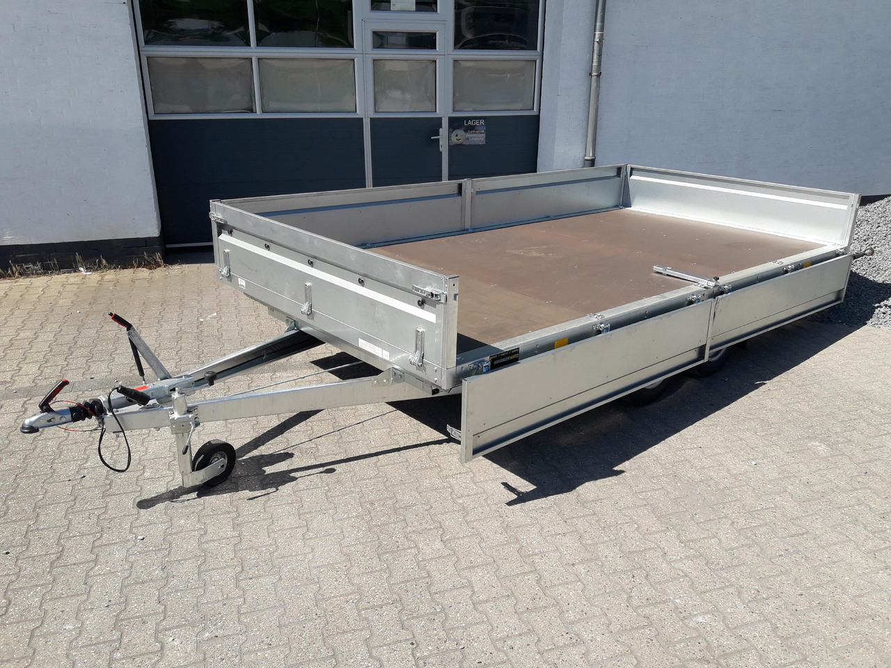 Pritschenanhänger Trailstar Nordica 420x215x40cm (XL) 2000kg Januar Online Aktion - Prikolica plato/ Otvoreni sanduk: slika Pritschenanhänger Trailstar Nordica 420x215x40cm (XL) 2000kg Januar Online Aktion - Prikolica plato/ Otvoreni sanduk Pritschenanhänger Trailstar Nordica 420x215x40cm (XL) 2000kg Januar Online Aktion - Prikolica plato/ Otvoreni sanduk: slika Pritschenanhänger Trailstar Nordica 420x215x40cm (XL) 2000kg Januar Online Aktion - Prikolica plato/ Otvoreni sanduk