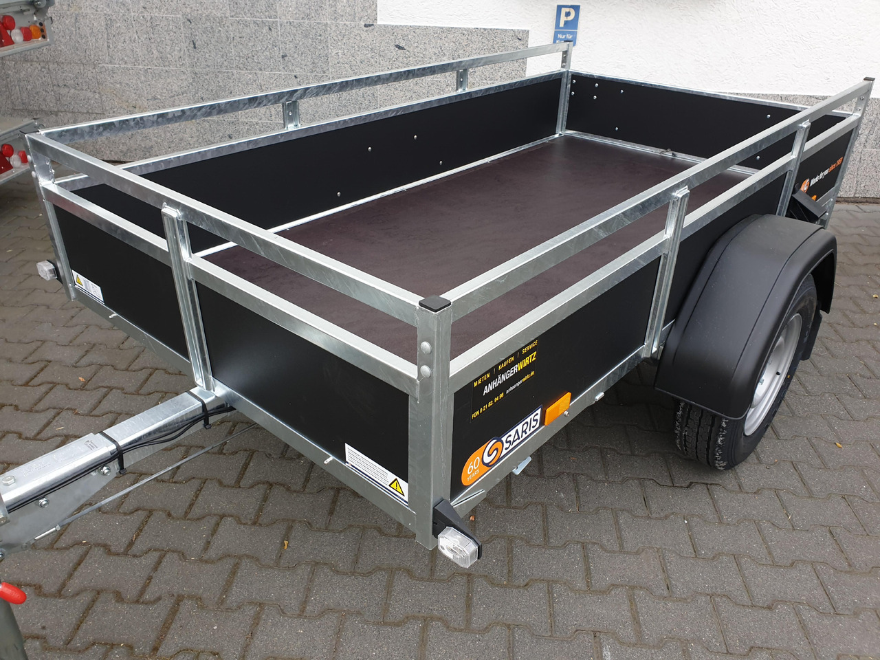 Saris BMG 135 Classic Wood 255x133x45cm (S) 1350kg Abverkauf Aktion - Auto prikolica: slika Saris BMG 135 Classic Wood 255x133x45cm (S) 1350kg Abverkauf Aktion - Auto prikolica Saris BMG 135 Classic Wood 255x133x45cm (S) 1350kg Abverkauf Aktion - Auto prikolica: slika Saris BMG 135 Classic Wood 255x133x45cm (S) 1350kg Abverkauf Aktion - Auto prikolica