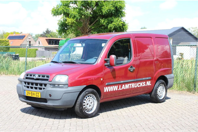 Fiat Doblò Cargo 1.9 JTD SCHUIFDEUR - Furgon: slika Fiat Doblò Cargo 1.9 JTD SCHUIFDEUR - Furgon Fiat Doblò Cargo 1.9 JTD SCHUIFDEUR - Furgon: slika Fiat Doblò Cargo 1.9 JTD SCHUIFDEUR - Furgon
