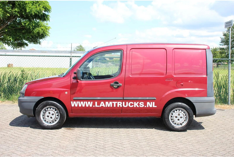 Fiat Doblò Cargo 1.9 JTD SCHUIFDEUR - Furgon: slika Fiat Doblò Cargo 1.9 JTD SCHUIFDEUR - Furgon Fiat Doblò Cargo 1.9 JTD SCHUIFDEUR - Furgon: slika Fiat Doblò Cargo 1.9 JTD SCHUIFDEUR - Furgon