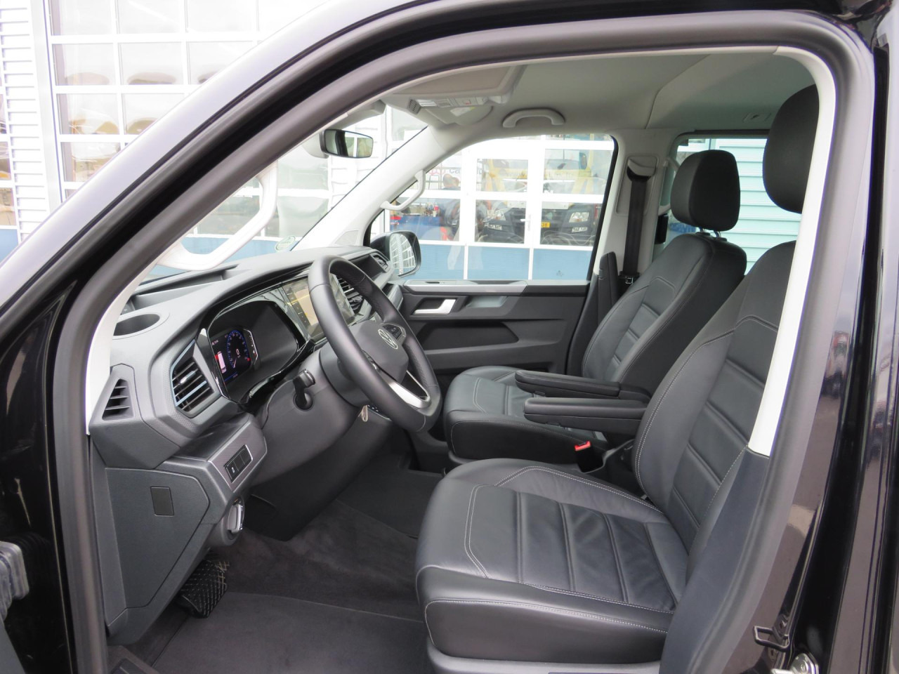 VOLKSWAGEN T6.1 Multivan Comfortline Edition Court Bluetooth - Automobil: slika VOLKSWAGEN T6.1 Multivan Comfortline Edition Court Bluetooth - Automobil VOLKSWAGEN T6.1 Multivan Comfortline Edition Court Bluetooth - Automobil: slika VOLKSWAGEN T6.1 Multivan Comfortline Edition Court Bluetooth - Automobil