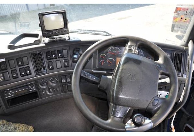 Volvo FM9 4X2 300 - Kamion za odvoz smeća: slika Volvo FM9 4X2 300 - Kamion za odvoz smeća Volvo FM9 4X2 300 - Kamion za odvoz smeća: slika Volvo FM9 4X2 300 - Kamion za odvoz smeća