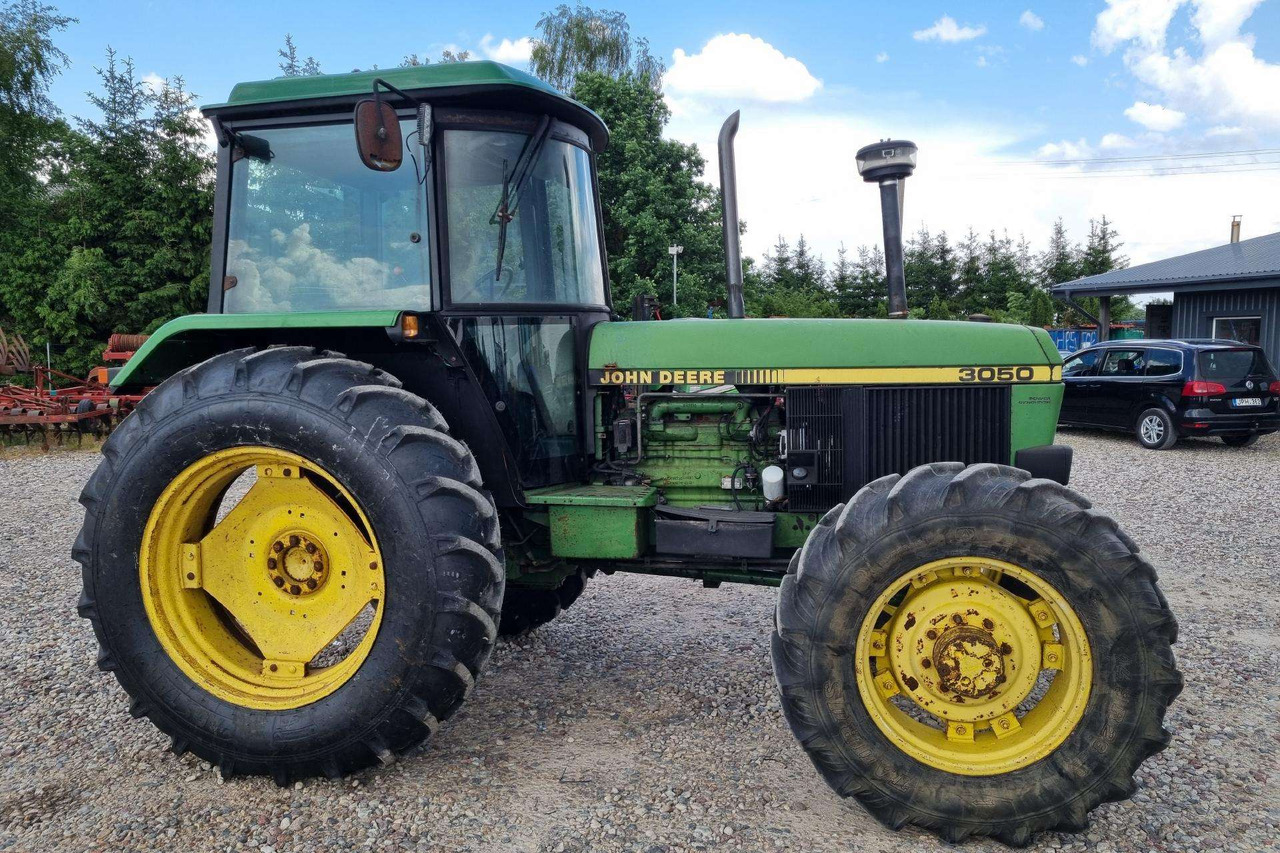 John Deere 3050 - Traktor: slika John Deere 3050 - Traktor John Deere 3050 - Traktor: slika John Deere 3050 - Traktor