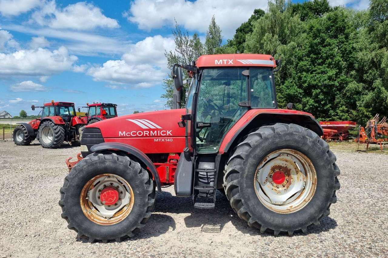 McCORMICK MTX140 - Traktor: slika McCORMICK MTX140 - Traktor McCORMICK MTX140 - Traktor: slika McCORMICK MTX140 - Traktor