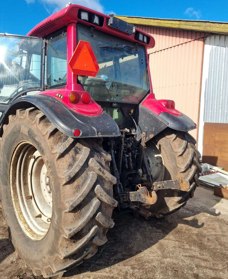Valtra T190 - Traktor: slika Valtra T190 - Traktor Valtra T190 - Traktor: slika Valtra T190 - Traktor