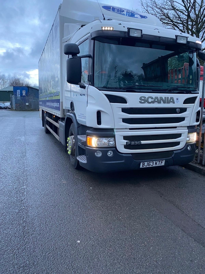 Scania P230 4x2 - Dostavno vozilo sa zatvorenim sandukom: slika Scania P230 4x2 - Dostavno vozilo sa zatvorenim sandukom Scania P230 4x2 - Dostavno vozilo sa zatvorenim sandukom: slika Scania P230 4x2 - Dostavno vozilo sa zatvorenim sandukom