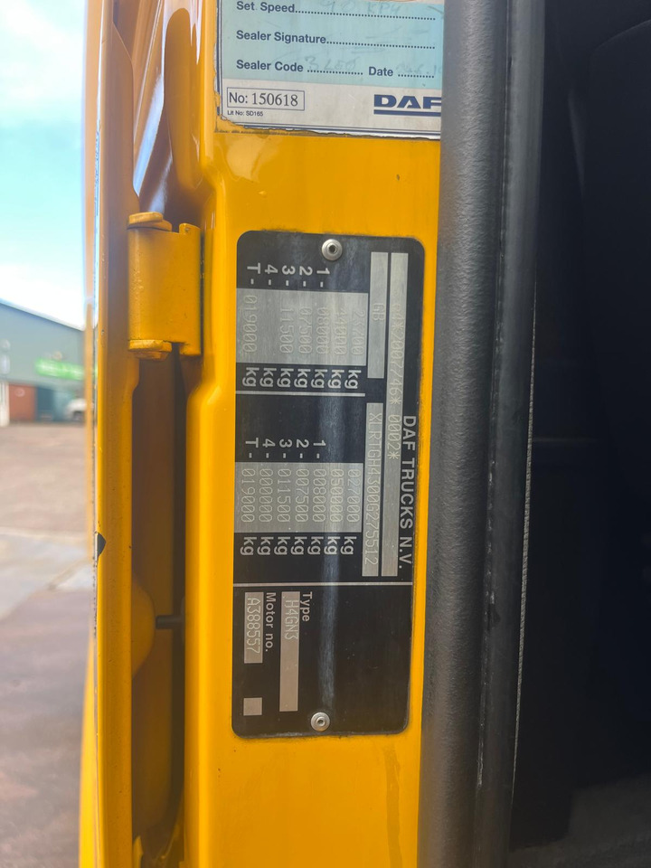 DAF XF 530 - Tegljač: slika DAF XF 530 - Tegljač DAF XF 530 - Tegljač: slika DAF XF 530 - Tegljač