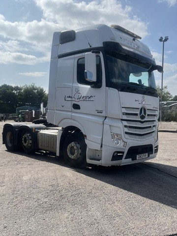 Mercedes Actros 2545 6x2 Tractor Unit - Tegljač: slika Mercedes Actros 2545 6x2 Tractor Unit - Tegljač Mercedes Actros 2545 6x2 Tractor Unit - Tegljač: slika Mercedes Actros 2545 6x2 Tractor Unit - Tegljač