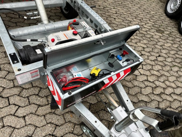 Brian James Cargo Tipper 2, Heckkipper 526-3116-35-2-12, 3100 x 1600 x 300 mm, 3,5 to. - Kiper prikolica: slika Brian James Cargo Tipper 2, Heckkipper 526-3116-35-2-12, 3100 x 1600 x 300 mm, 3,5 to. - Kiper prikolica Brian James Cargo Tipper 2, Heckkipper 526-3116-35-2-12, 3100 x 1600 x 300 mm, 3,5 to. - Kiper prikolica: slika Brian James Cargo Tipper 2, Heckkipper 526-3116-35-2-12, 3100 x 1600 x 300 mm, 3,5 to. - Kiper prikolica