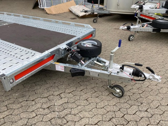 Brian James T Transporter, 231-5521-35-3-10, 5500 x 2100 mm, 3,5 to. kippbar mit Auffahrrampe - Prikolica za prijevoz automobila: slika Brian James T Transporter, 231-5521-35-3-10, 5500 x 2100 mm, 3,5 to. kippbar mit Auffahrrampe - Prikolica za prijevoz automobila Brian James T Transporter, 231-5521-35-3-10, 5500 x 2100 mm, 3,5 to. kippbar mit Auffahrrampe - Prikolica za prijevoz automobila: slika Brian James T Transporter, 231-5521-35-3-10, 5500 x 2100 mm, 3,5 to. kippbar mit Auffahrrampe - Prikolica za prijevoz automobila