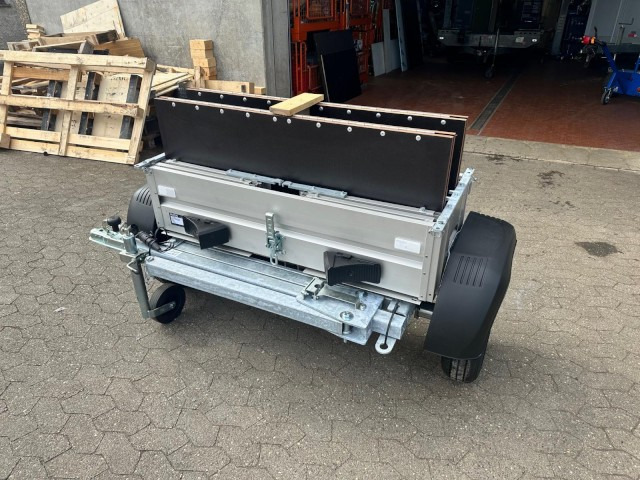 Novi Auto prikolica Faltos Pureline Vorteilsaktion, 750 kg, 2420 x 1420 x 300 mm: slika Novi Auto prikolica Faltos Pureline Vorteilsaktion, 750 kg, 2420 x 1420 x 300 mm