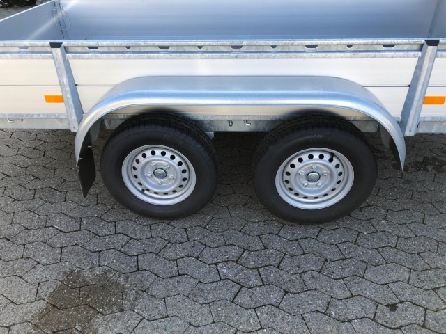 Hapert Azure L-2 Tieflader 3030 x 1490 x 370 mm, ZG 2,7 to. - Auto prikolica: slika Hapert Azure L-2 Tieflader 3030 x 1490 x 370 mm, ZG 2,7 to. - Auto prikolica Hapert Azure L-2 Tieflader 3030 x 1490 x 370 mm, ZG 2,7 to. - Auto prikolica: slika Hapert Azure L-2 Tieflader 3030 x 1490 x 370 mm, ZG 2,7 to. - Auto prikolica