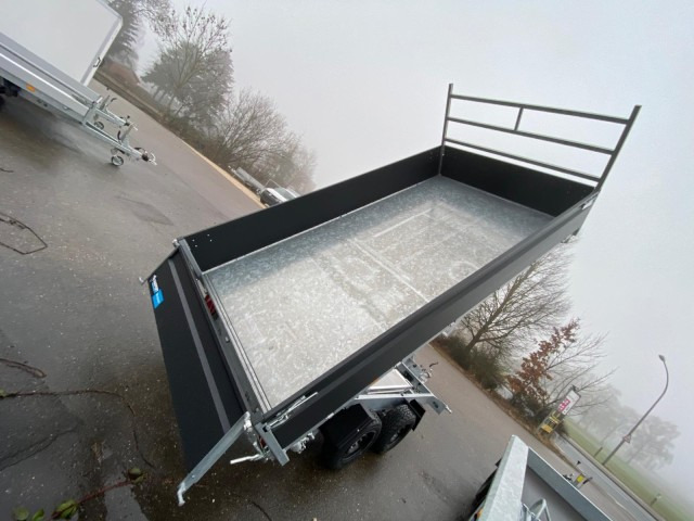 Hapert Cobalt + 3-Seitenkipper Multi Parabel 3350 x 1800 x 400 mm, ZG 3,5 to. - Kiper prikolica: slika Hapert Cobalt + 3-Seitenkipper Multi Parabel 3350 x 1800 x 400 mm, ZG 3,5 to. - Kiper prikolica Hapert Cobalt + 3-Seitenkipper Multi Parabel 3350 x 1800 x 400 mm, ZG 3,5 to. - Kiper prikolica: slika Hapert Cobalt + 3-Seitenkipper Multi Parabel 3350 x 1800 x 400 mm, ZG 3,5 to. - Kiper prikolica