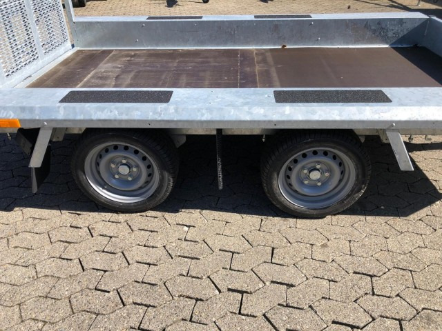 Hapert Indigo LF-2 3100 x 1640 x 200 mm, 3,0 to. Gitterrampe - Auto prikolica: slika Hapert Indigo LF-2 3100 x 1640 x 200 mm, 3,0 to. Gitterrampe - Auto prikolica Hapert Indigo LF-2 3100 x 1640 x 200 mm, 3,0 to. Gitterrampe - Auto prikolica: slika Hapert Indigo LF-2 3100 x 1640 x 200 mm, 3,0 to. Gitterrampe - Auto prikolica