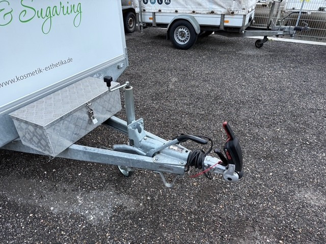 Hapert Kofferanhänger Sapphire H-2, 2,7 to. 4050 x 2200 x 2100 mm, 100 km/h - Prikolica sa zatvorenim sandukom: slika Hapert Kofferanhänger Sapphire H-2, 2,7 to. 4050 x 2200 x 2100 mm, 100 km/h - Prikolica sa zatvorenim sandukom Hapert Kofferanhänger Sapphire H-2, 2,7 to. 4050 x 2200 x 2100 mm, 100 km/h - Prikolica sa zatvorenim sandukom: slika Hapert Kofferanhänger Sapphire H-2, 2,7 to. 4050 x 2200 x 2100 mm, 100 km/h - Prikolica sa zatvorenim sandukom