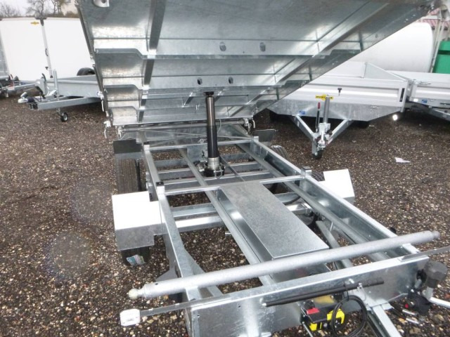 Humbaur 3-Seitenkipper HTK 3000.31 Alu, mit Laubgitteraufsatz, 3140 x 1750 x 350 mm, 3,0 to. - Kiper prikolica: slika Humbaur 3-Seitenkipper HTK 3000.31 Alu, mit Laubgitteraufsatz, 3140 x 1750 x 350 mm, 3,0 to. - Kiper prikolica Humbaur 3-Seitenkipper HTK 3000.31 Alu, mit Laubgitteraufsatz, 3140 x 1750 x 350 mm, 3,0 to. - Kiper prikolica: slika Humbaur 3-Seitenkipper HTK 3000.31 Alu, mit Laubgitteraufsatz, 3140 x 1750 x 350 mm, 3,0 to. - Kiper prikolica