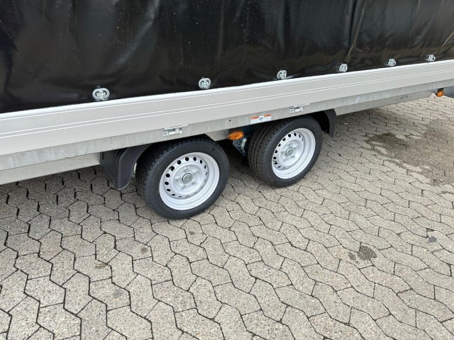 Humbaur HN 355221 GR Hochlader 3,5 to. 5220 x 2070 x 350 mm - Auto prikolica: slika Humbaur HN 355221 GR Hochlader 3,5 to. 5220 x 2070 x 350 mm - Auto prikolica Humbaur HN 355221 GR Hochlader 3,5 to. 5220 x 2070 x 350 mm - Auto prikolica: slika Humbaur HN 355221 GR Hochlader 3,5 to. 5220 x 2070 x 350 mm - Auto prikolica