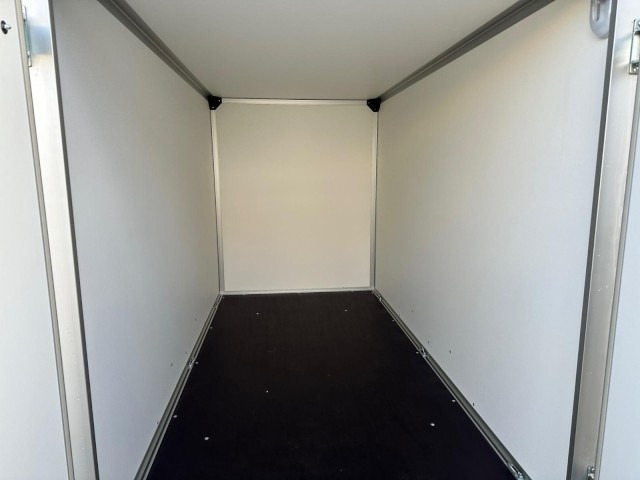 Humbaur Koffer HK 253015-18P FlexZurr, 2,5 to. 3040x1510x1800mm - Prikolica sa zatvorenim sandukom: slika Humbaur Koffer HK 253015-18P FlexZurr, 2,5 to. 3040x1510x1800mm - Prikolica sa zatvorenim sandukom Humbaur Koffer HK 253015-18P FlexZurr, 2,5 to. 3040x1510x1800mm - Prikolica sa zatvorenim sandukom: slika Humbaur Koffer HK 253015-18P FlexZurr, 2,5 to. 3040x1510x1800mm - Prikolica sa zatvorenim sandukom