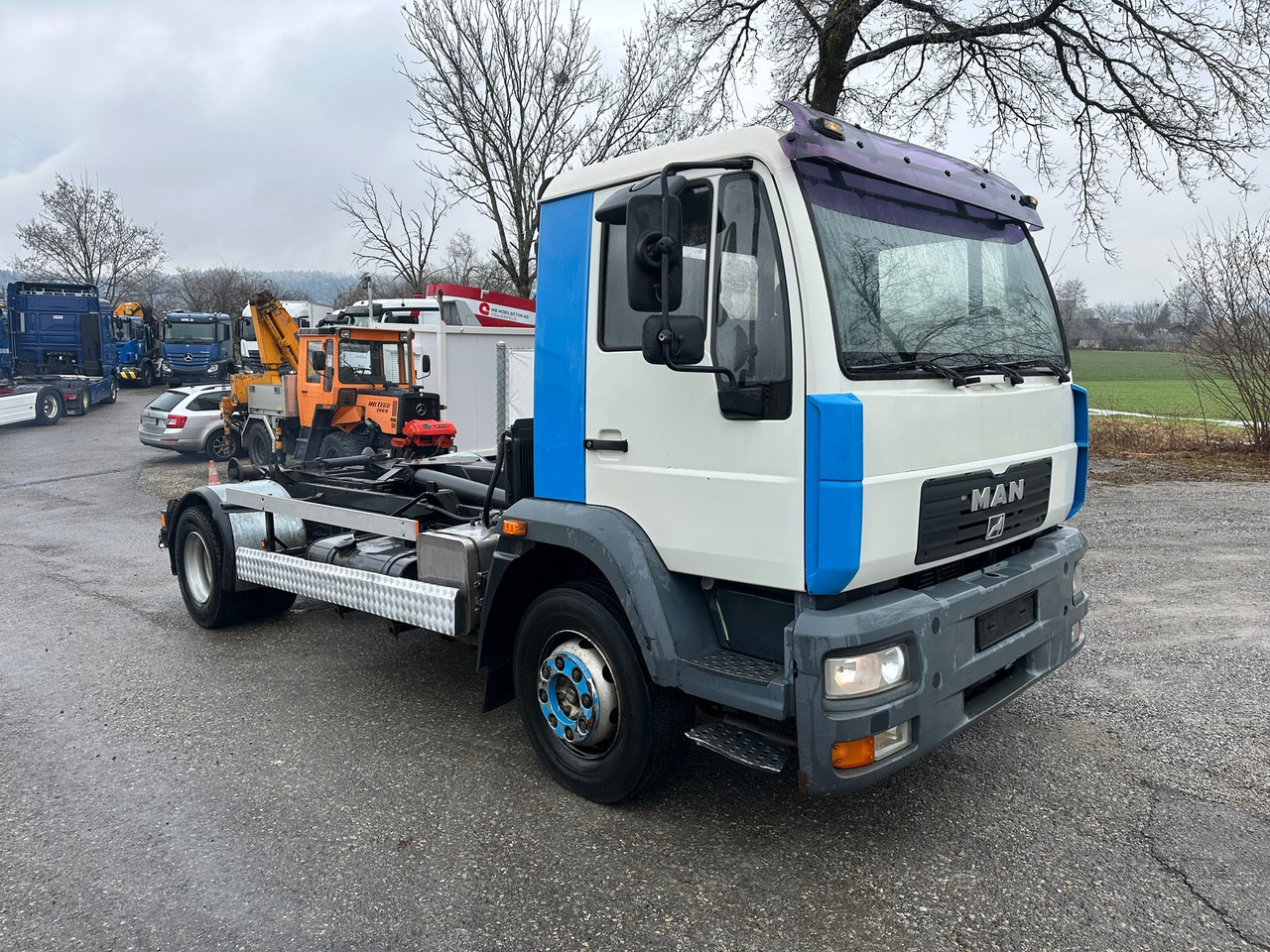 MAN 14.255 LLC - Kamion s kukastom dizalicom: slika MAN 14.255 LLC - Kamion s kukastom dizalicom MAN 14.255 LLC - Kamion s kukastom dizalicom: slika MAN 14.255 LLC - Kamion s kukastom dizalicom