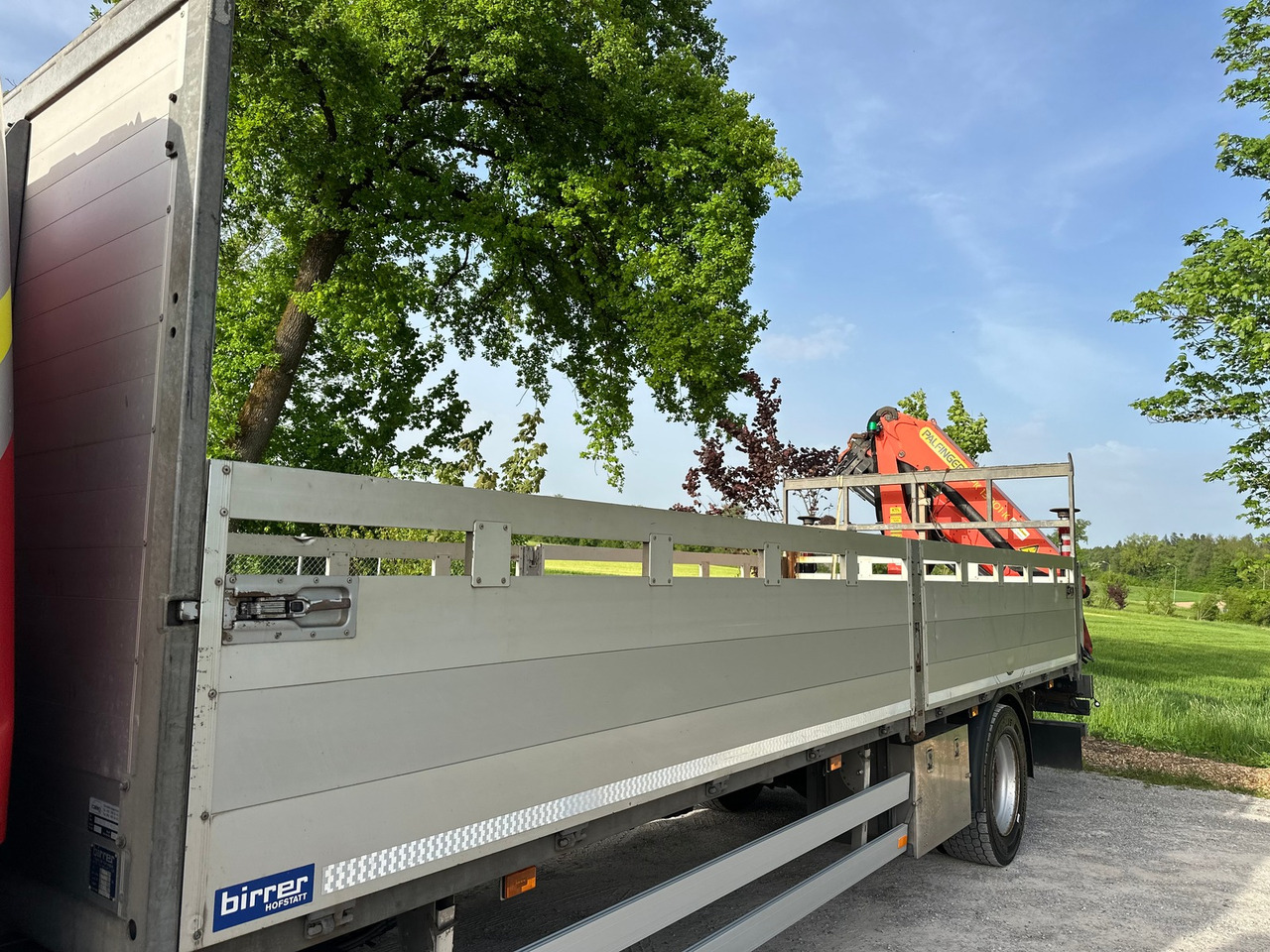 Kamion s otvorenim sandukom, Kamion s kranom SCANIA P410 Euro6 4x2 Palfinger 13001: slika Kamion s otvorenim sandukom, Kamion s kranom SCANIA P410 Euro6 4x2 Palfinger 13001