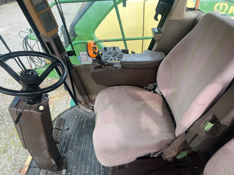 John Deere 7700 - Silažni kombajn: slika John Deere 7700 - Silažni kombajn John Deere 7700 - Silažni kombajn: slika John Deere 7700 - Silažni kombajn