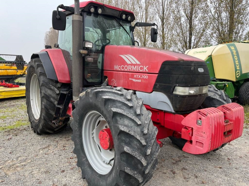 MCCORMICK XTX 200 - Traktor: slika MCCORMICK XTX 200 - Traktor MCCORMICK XTX 200 - Traktor: slika MCCORMICK XTX 200 - Traktor