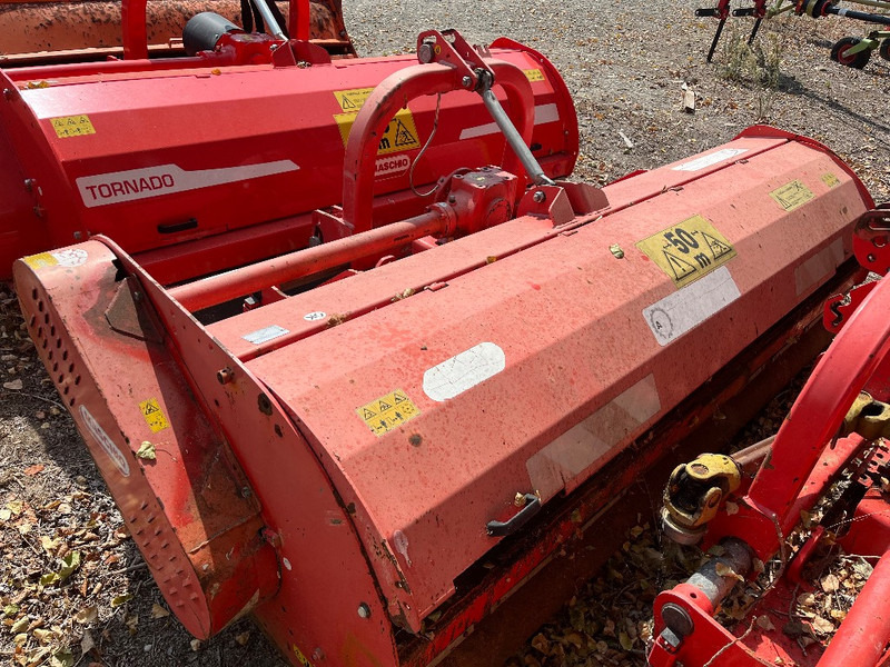 Maschio Tornado 280 - Oprema za obradu nakon žetve: slika Maschio Tornado 280 - Oprema za obradu nakon žetve Maschio Tornado 280 - Oprema za obradu nakon žetve: slika Maschio Tornado 280 - Oprema za obradu nakon žetve
