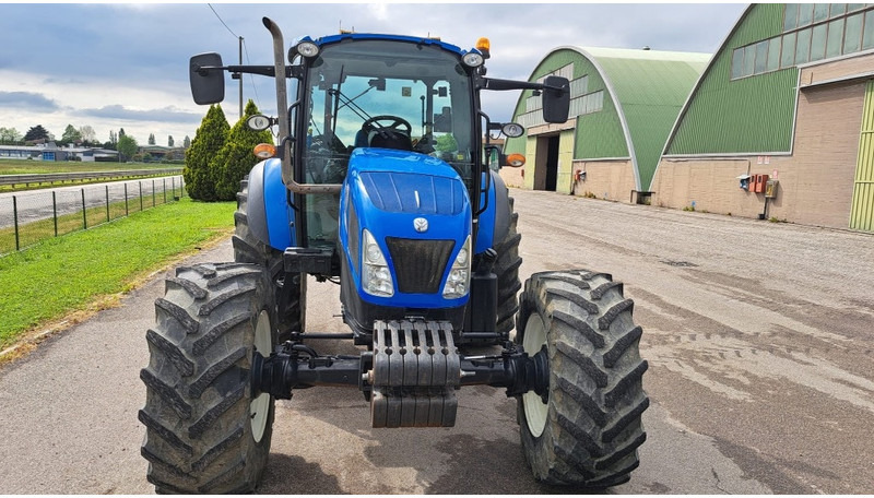 New Holland T 4.105 - Traktor: slika New Holland T 4.105 - Traktor New Holland T 4.105 - Traktor: slika New Holland T 4.105 - Traktor