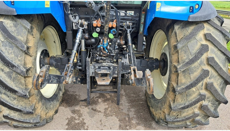 New Holland T 4.105 - Traktor: slika New Holland T 4.105 - Traktor New Holland T 4.105 - Traktor: slika New Holland T 4.105 - Traktor