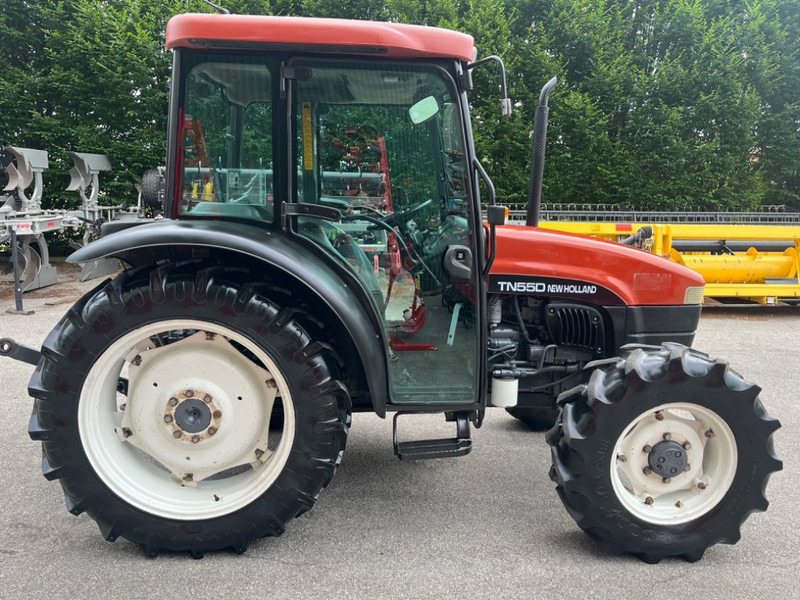 New Holland TN 55 D - Traktor: slika New Holland TN 55 D - Traktor New Holland TN 55 D - Traktor: slika New Holland TN 55 D - Traktor