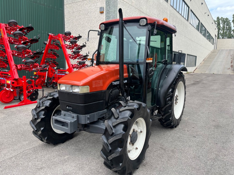 New Holland TN 55 D - Traktor: slika New Holland TN 55 D - Traktor New Holland TN 55 D - Traktor: slika New Holland TN 55 D - Traktor