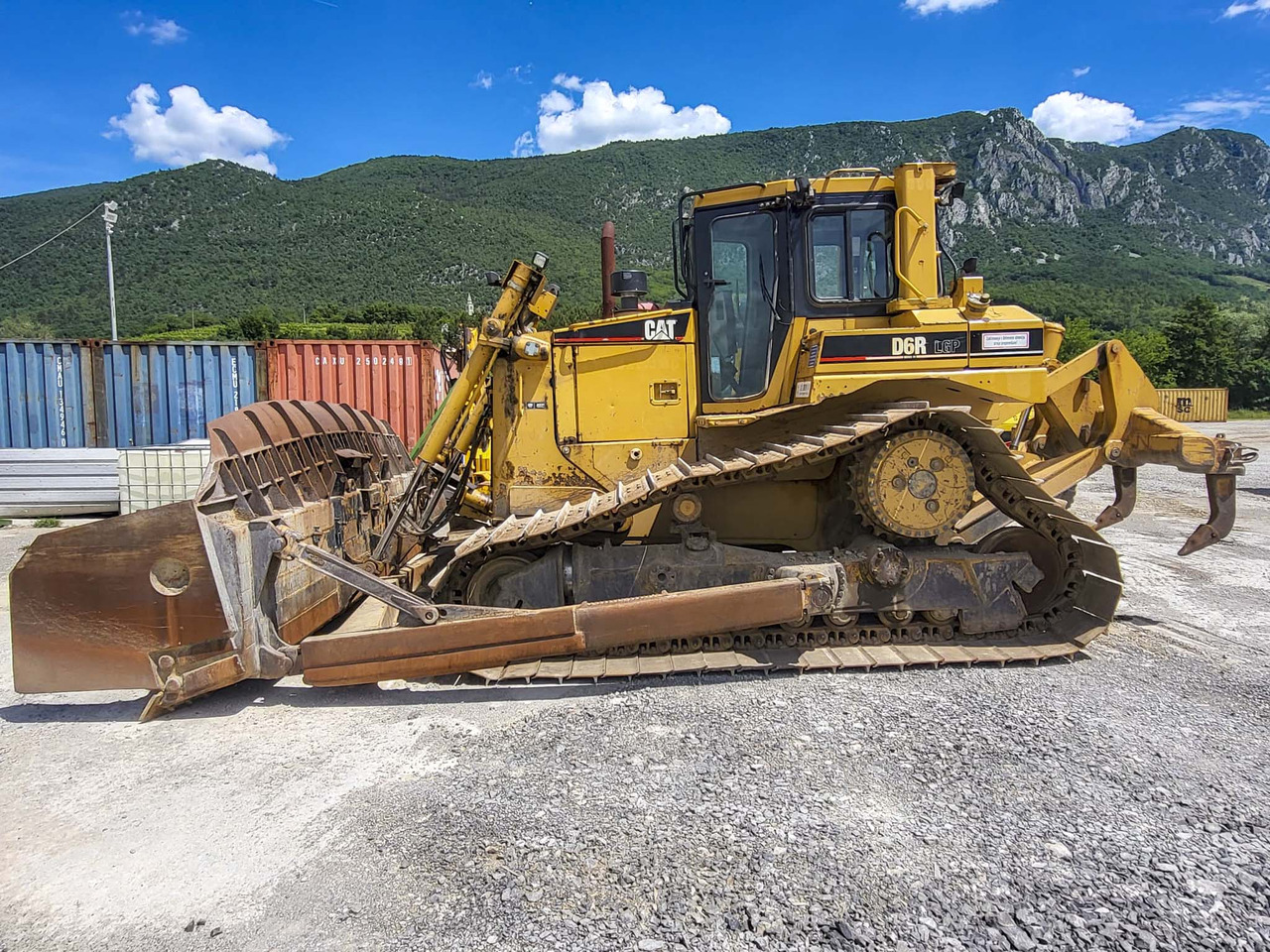 Caterpillar D6R - Buldožer: slika Caterpillar D6R - Buldožer Caterpillar D6R - Buldožer: slika Caterpillar D6R - Buldožer