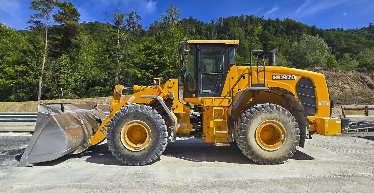 Hyundai HL970 - Utovarivač na kotačima: slika Hyundai HL970 - Utovarivač na kotačima Hyundai HL970 - Utovarivač na kotačima: slika Hyundai HL970 - Utovarivač na kotačima