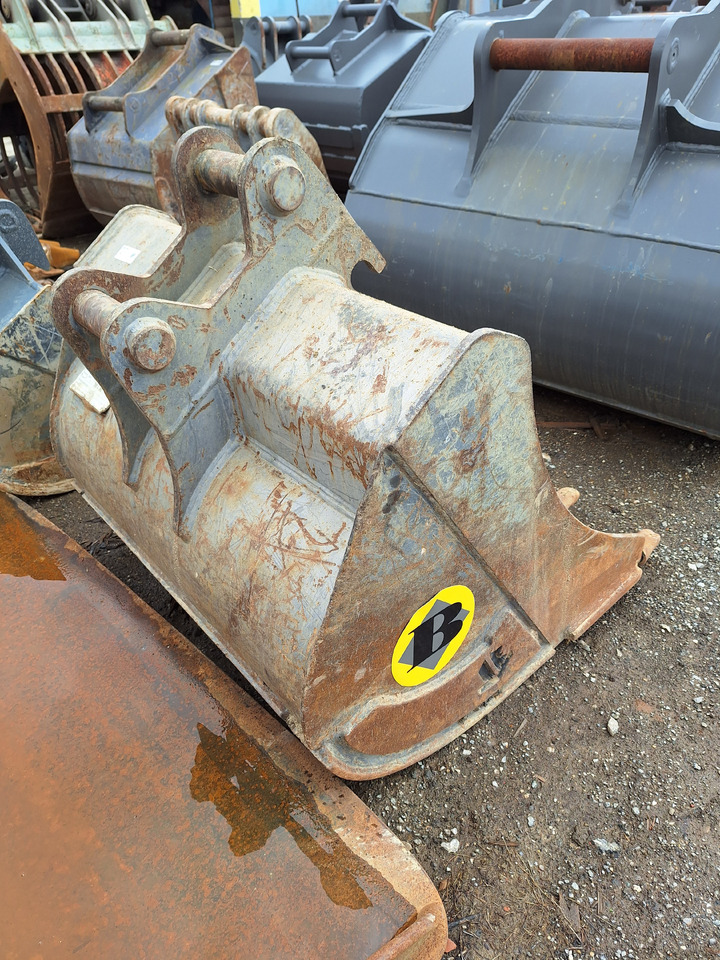 Int. equipment Verdun digging bucket 1000 mm - Korpa za bager: slika Int. equipment Verdun digging bucket 1000 mm - Korpa za bager Int. equipment Verdun digging bucket 1000 mm - Korpa za bager: slika Int. equipment Verdun digging bucket 1000 mm - Korpa za bager