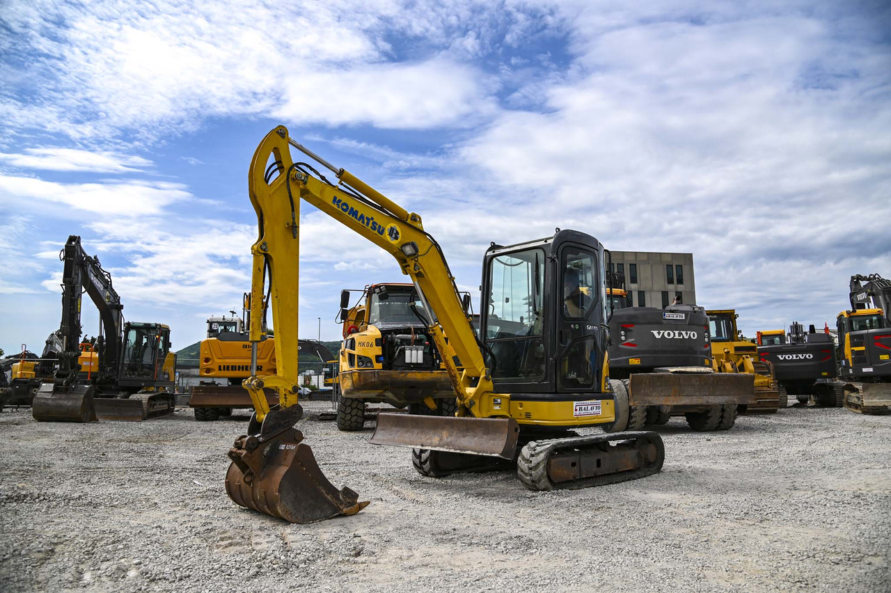 Komatsu PC35MR-2 - Mini bager: slika Komatsu PC35MR-2 - Mini bager Komatsu PC35MR-2 - Mini bager: slika Komatsu PC35MR-2 - Mini bager