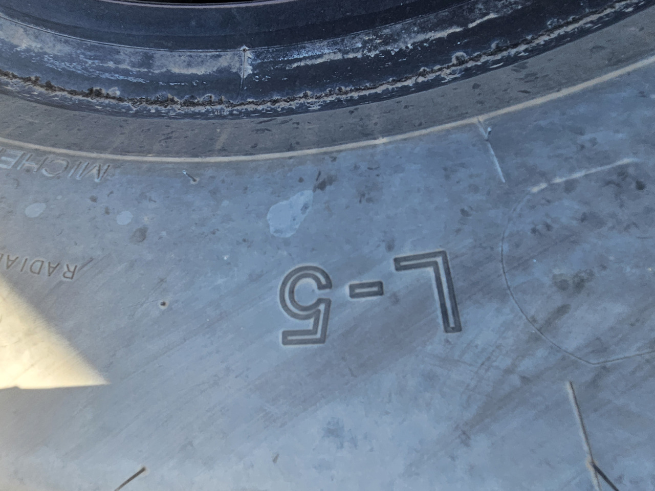 MICHELIN XMINE D2, 35/65R33 - Guma za Utovarivač na kotačima: slika MICHELIN XMINE D2, 35/65R33 - Guma za Utovarivač na kotačima MICHELIN XMINE D2, 35/65R33 - Guma za Utovarivač na kotačima: slika MICHELIN XMINE D2, 35/65R33 - Guma za Utovarivač na kotačima