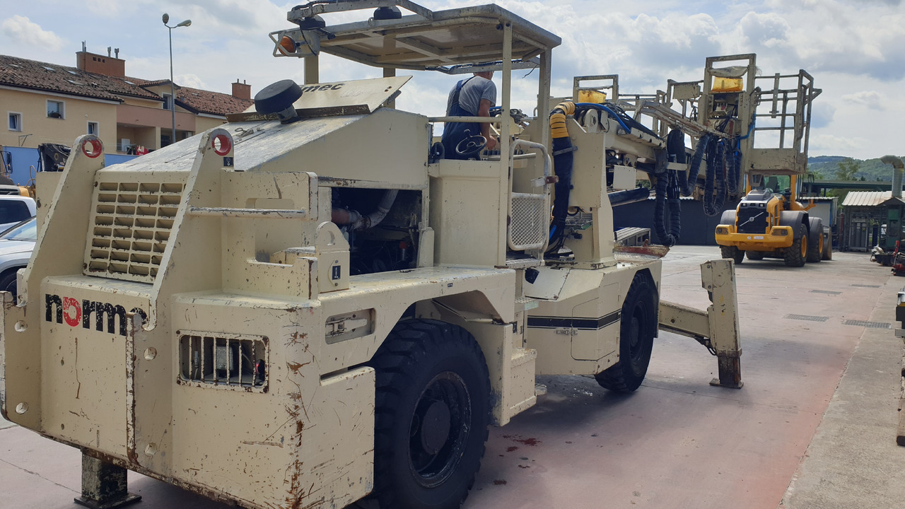 Normet Himec 9905 BT - Rudarski strojevi: slika Normet Himec 9905 BT - Rudarski strojevi Normet Himec 9905 BT - Rudarski strojevi: slika Normet Himec 9905 BT - Rudarski strojevi